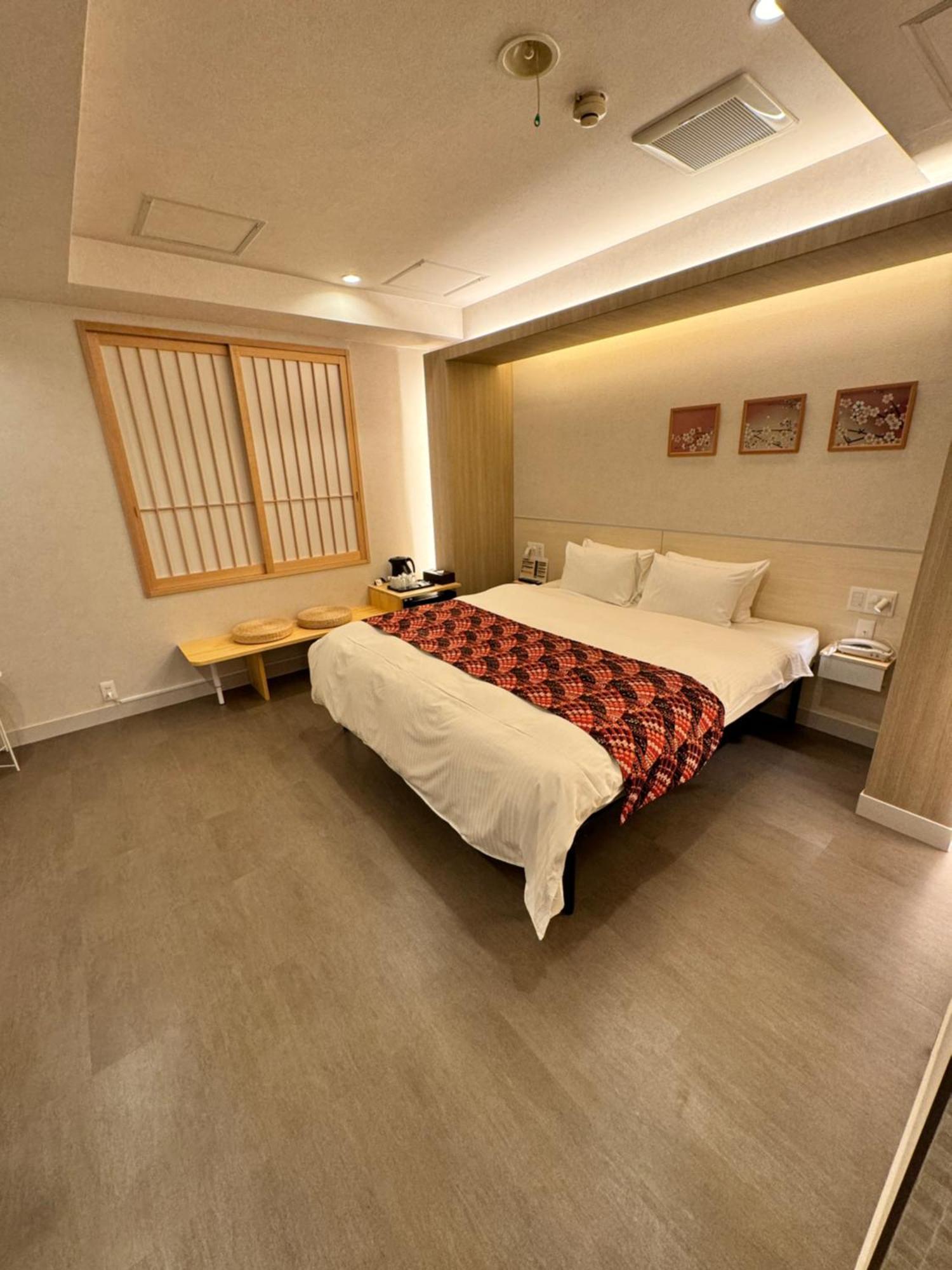 Hotel Be-Zen Shimanouchi Osaka Exteriör bild
