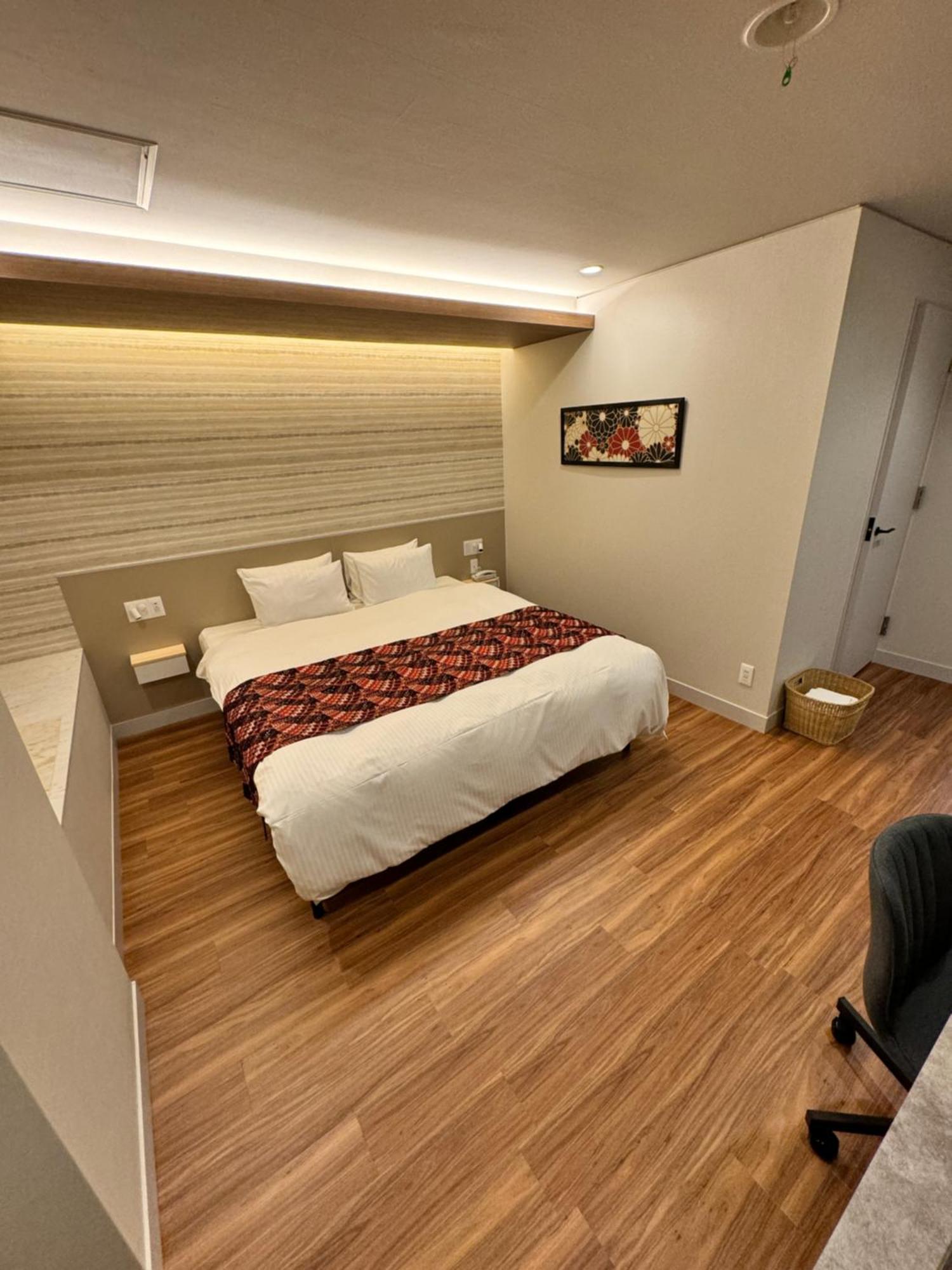 Hotel Be-Zen Shimanouchi Osaka Exteriör bild